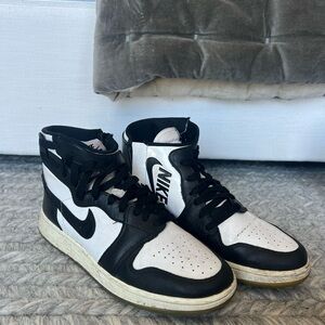 women’s nike jordan high top size 8.5 W